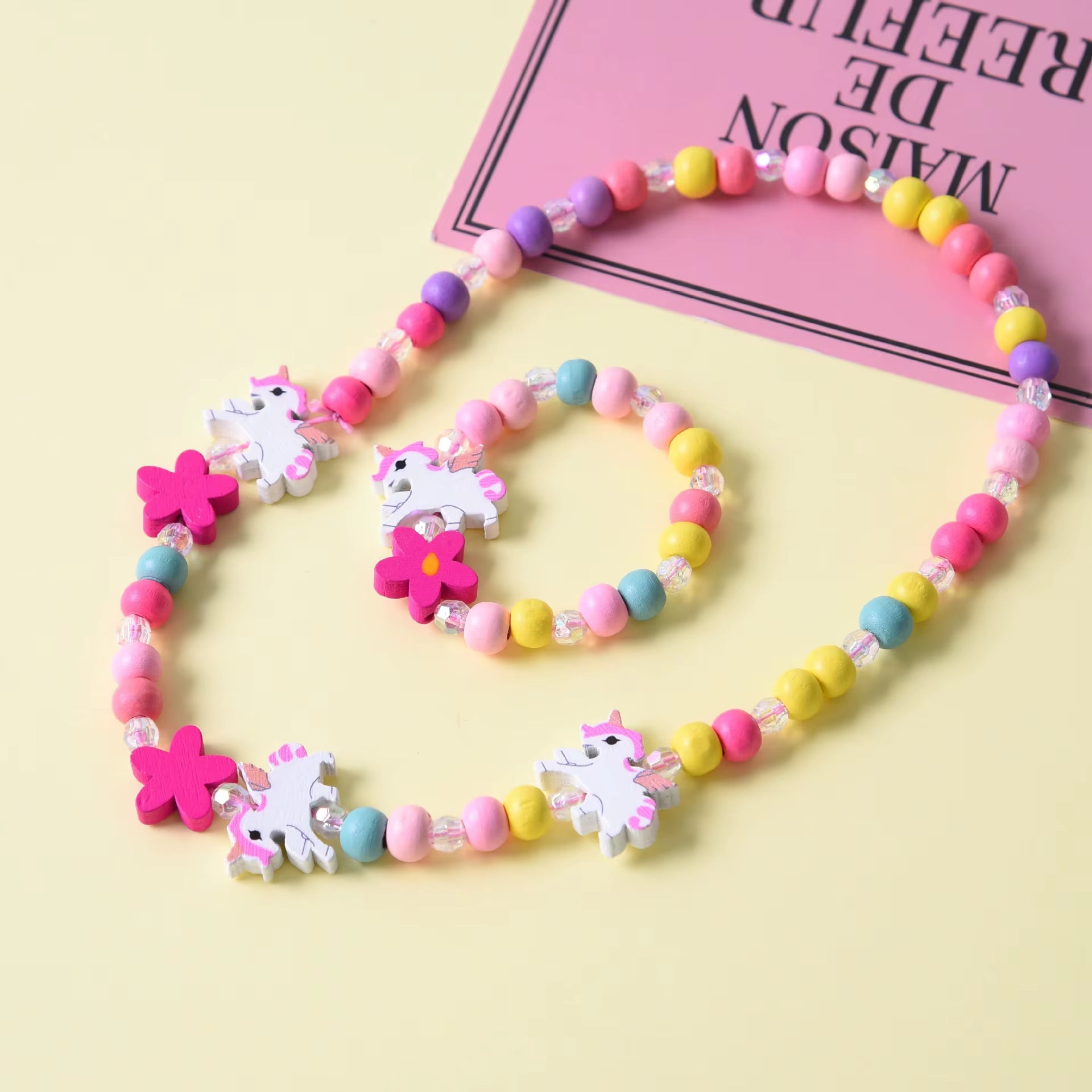 2Pcs/Set Fashion Natural Wood Beads Jewelry Cute Animal Pattern Necklace Bracelet for Party Jewelry Girl Birthday Gift