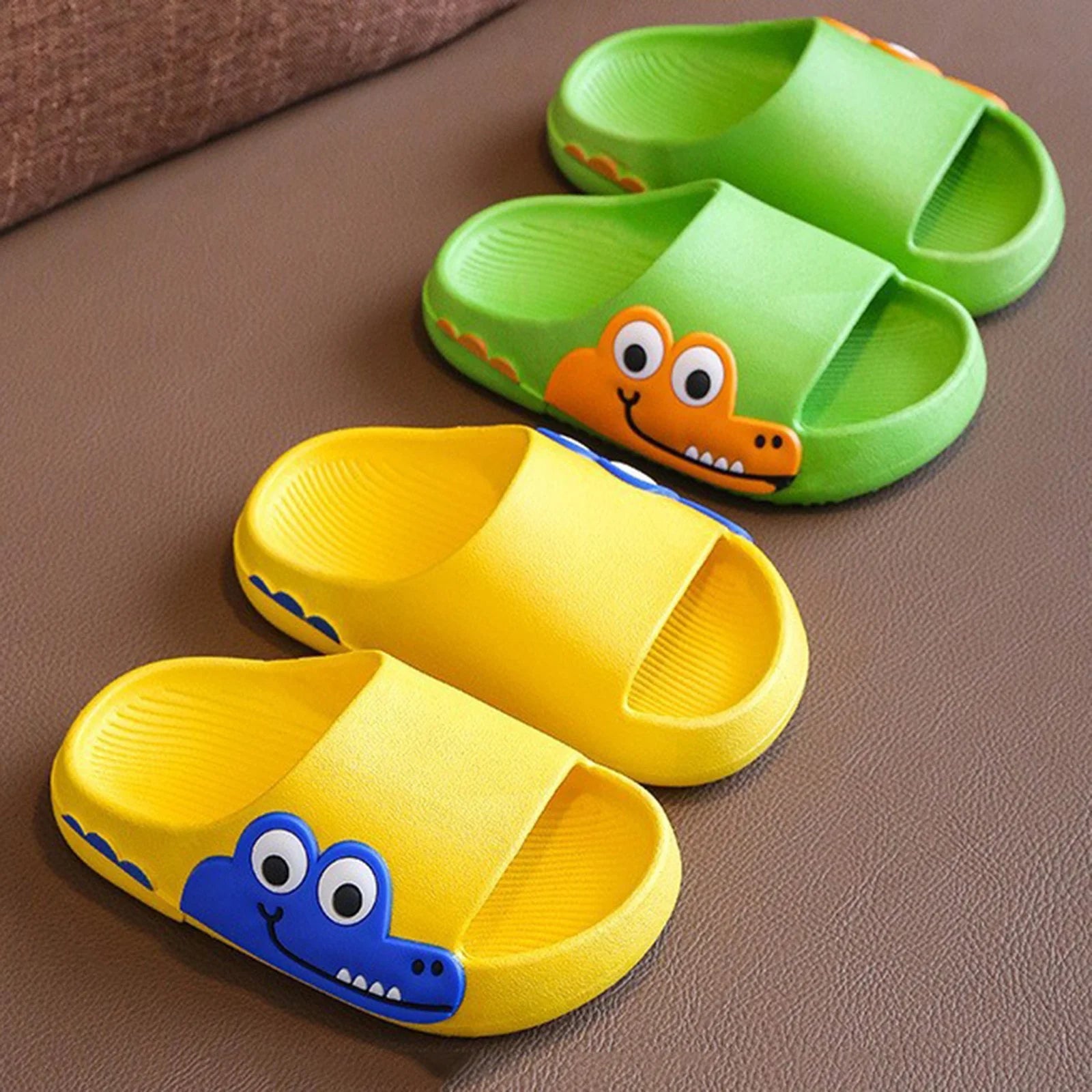 Girls Slides  Kid'S Slides Girls Boys Comfort Non-Slip Thick Sole Slippers Summer Beach Shoes Shower Slippers Indoor & Outdoor Yellow,14